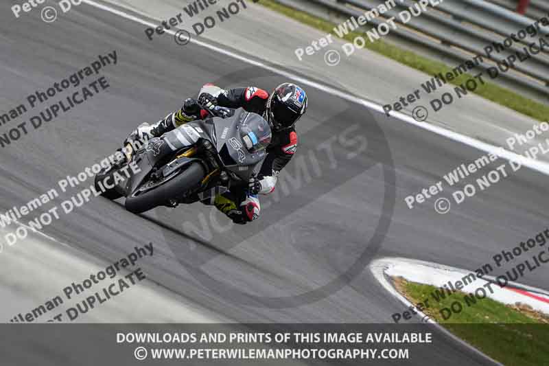 cadwell no limits trackday;cadwell park;cadwell park photographs;cadwell trackday photographs;enduro digital images;event digital images;eventdigitalimages;navarra;no limits trackdays;peter wileman photography;racing digital images;trackday digital images;trackday photos